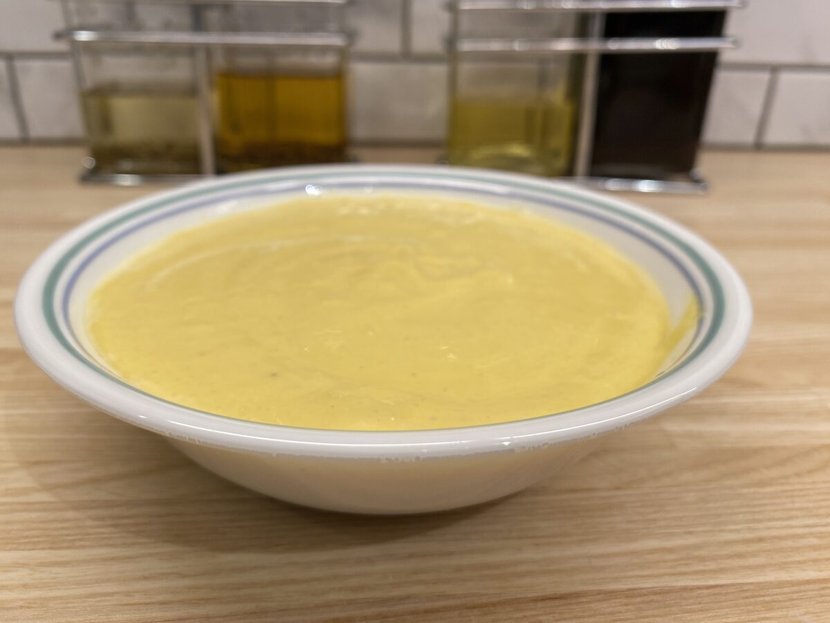 Sauce à salade crémeuse au parmesan - recette rapide